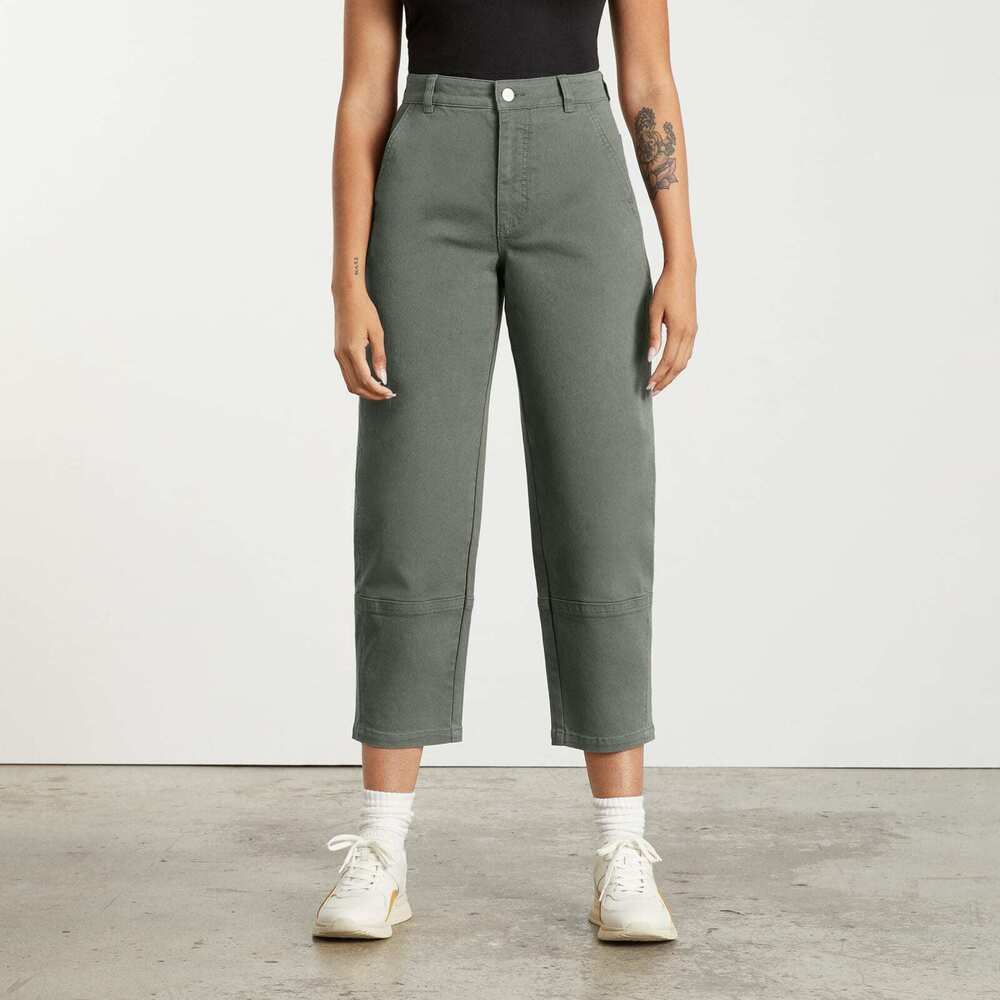 Everlane The Utility Barrel Pant in Pewter Green